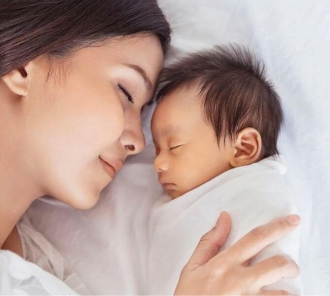 Mách mẹ 4 cách điều chỉnh giấc ngủ cho trẻ sơ sinh hình 1